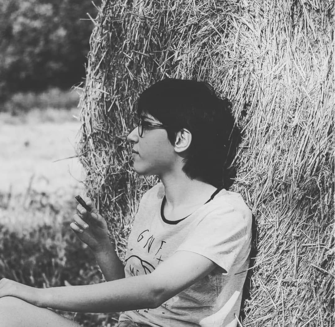 Letizia Di Cagno – Cinque poesie da “Urla la fine che pianta germogli”